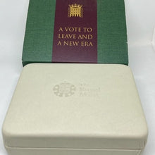 Load image into Gallery viewer, 2020 EU Withdrawal Strike-on-the-Day Gold Sovereign